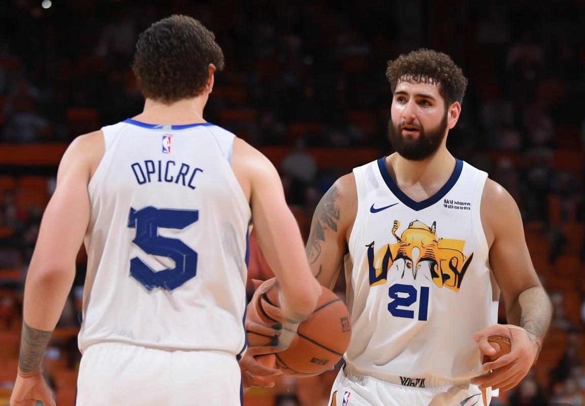 欧文领衔达拉斯独行侠迎战丹佛掘金，约基奇与安东尼·戴维斯内线巅峰对决